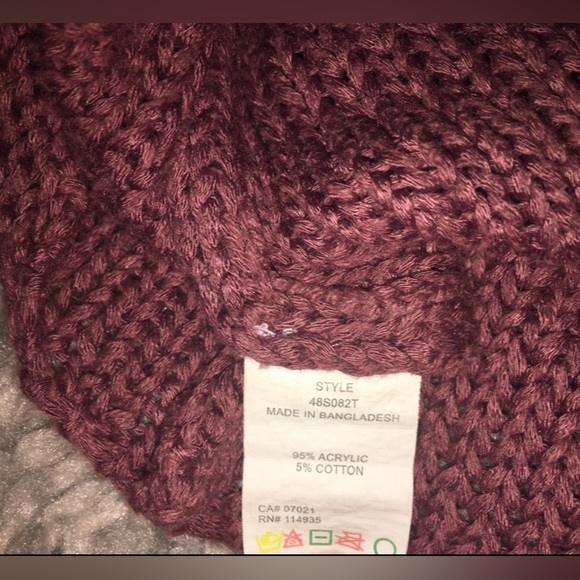 Tilly’s Razzle Dazzle Mauve Knit Sweater XS - Picture 6 of 9